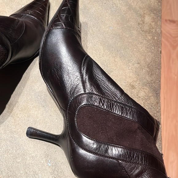 Chanel brown alligator and leather boot size 36 - Picture 8 of 10